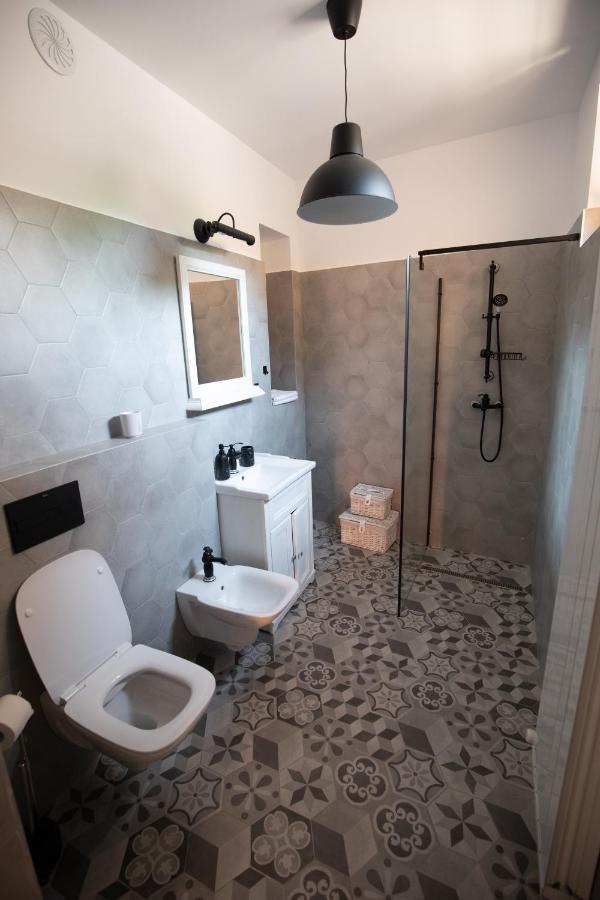 Studio Manzur Braşov Exteriör bild