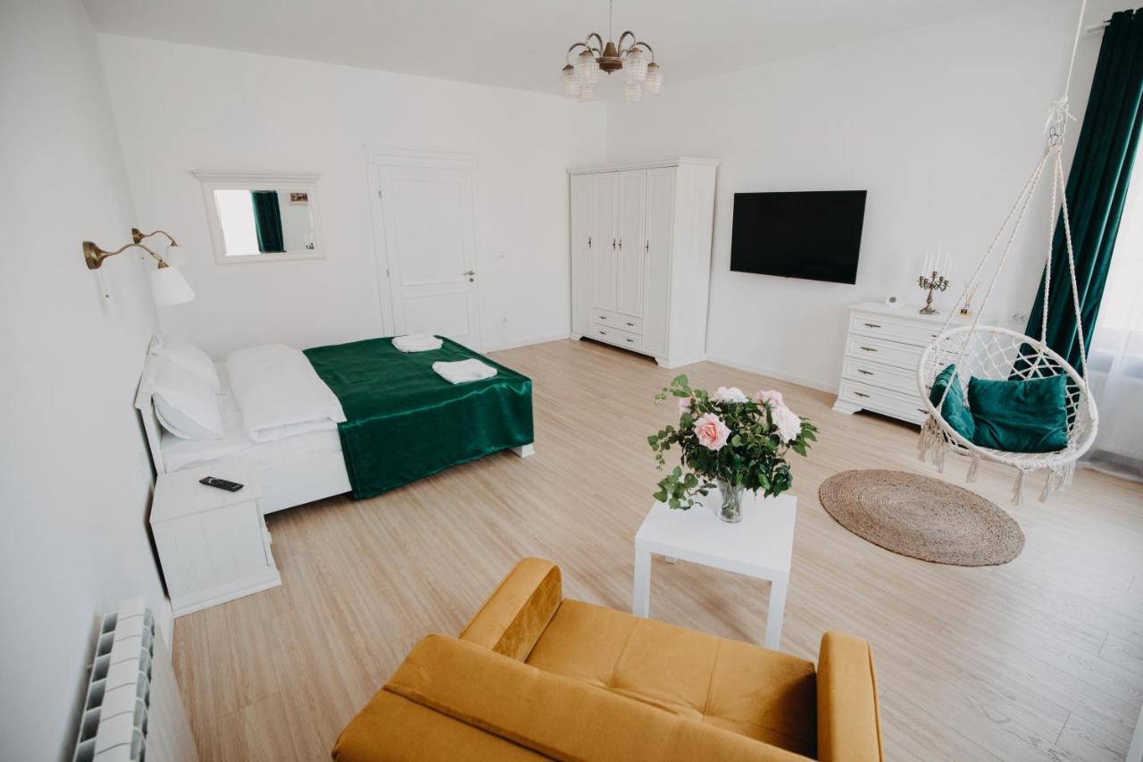 Studio Manzur Braşov Exteriör bild